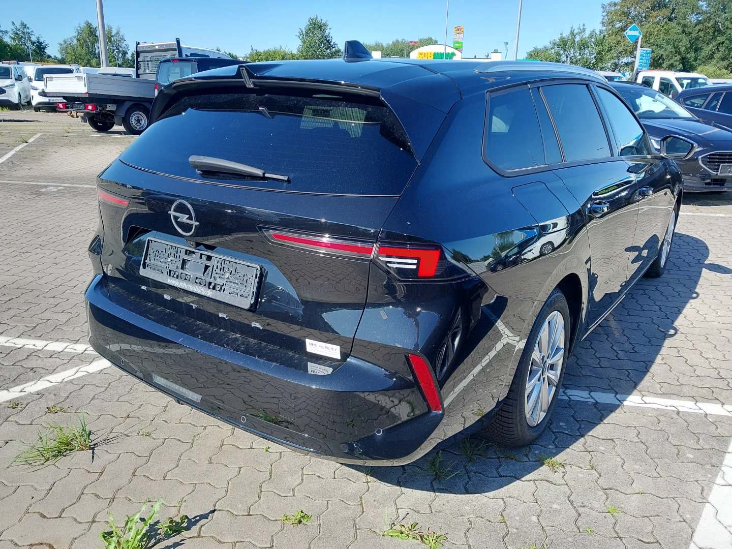 Opel Astra Sports Tourer 1,5 CDTI Elegance photo