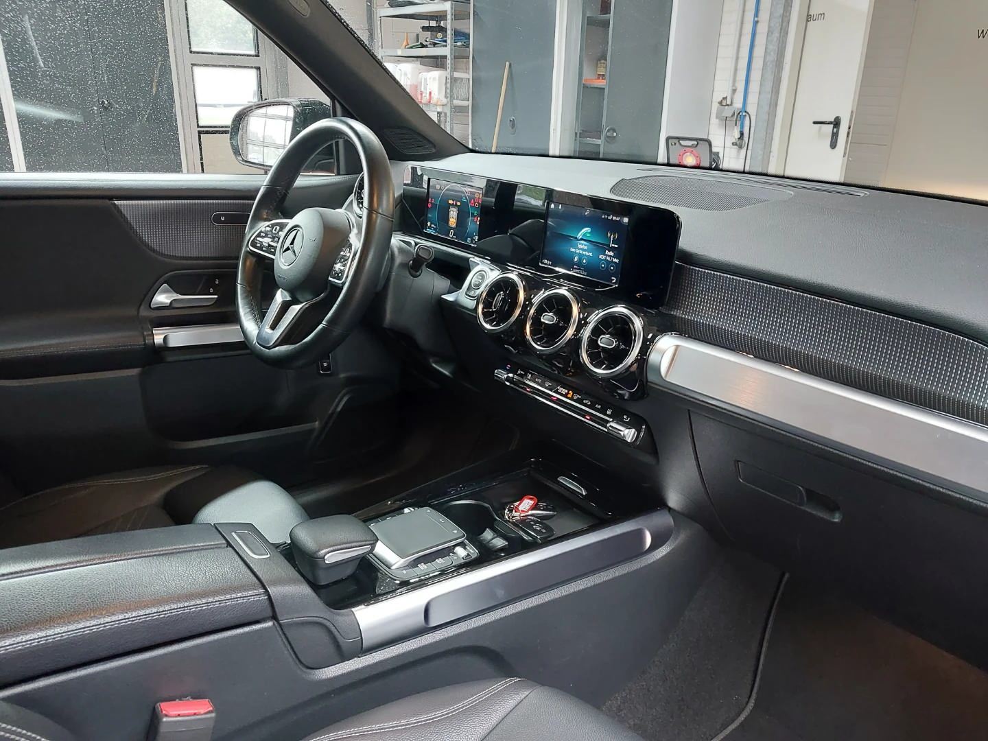Mercedes-Benz GLB 220d DCT Progressive photo