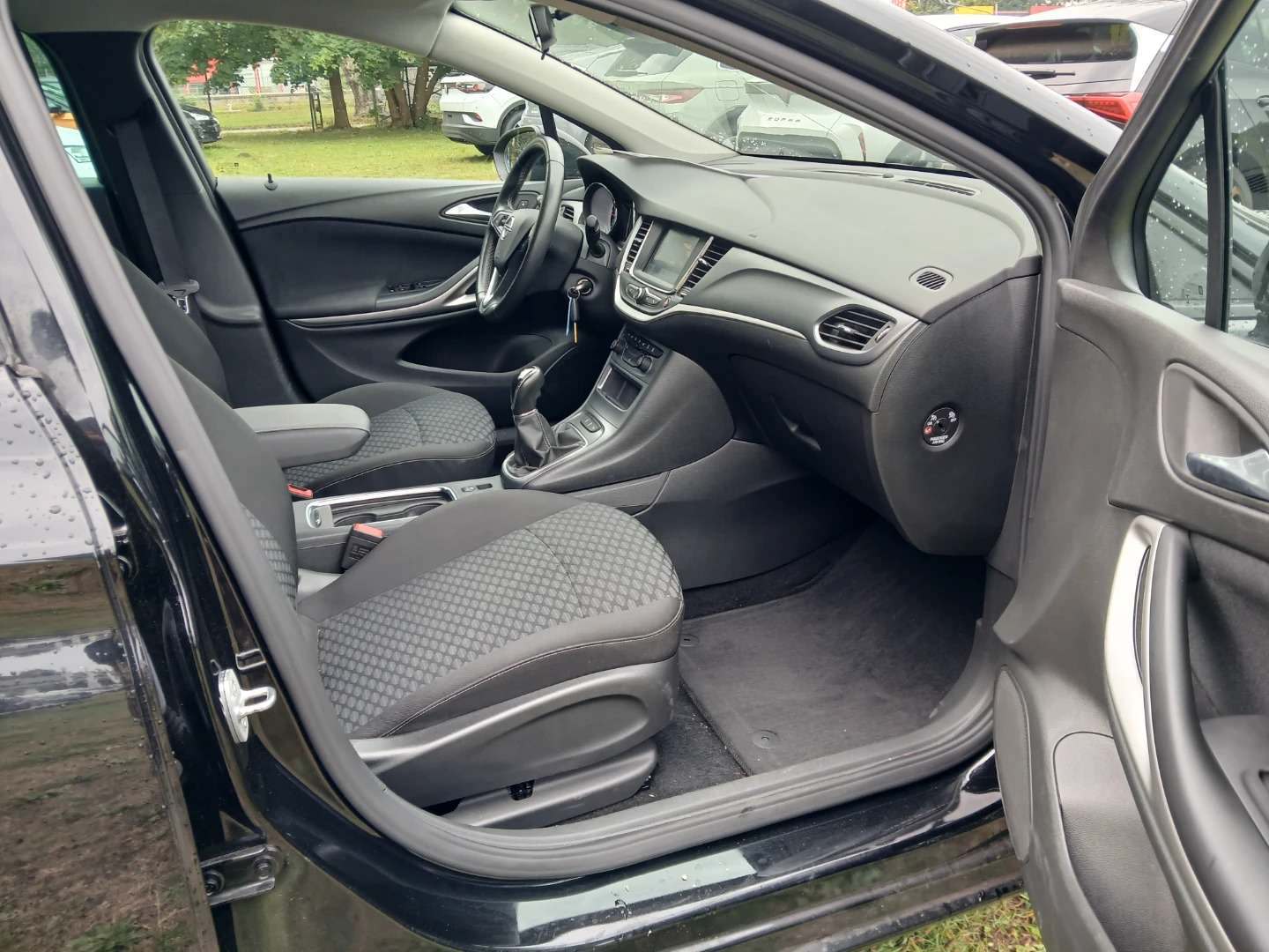 Opel Astra 1,2 Edition photo