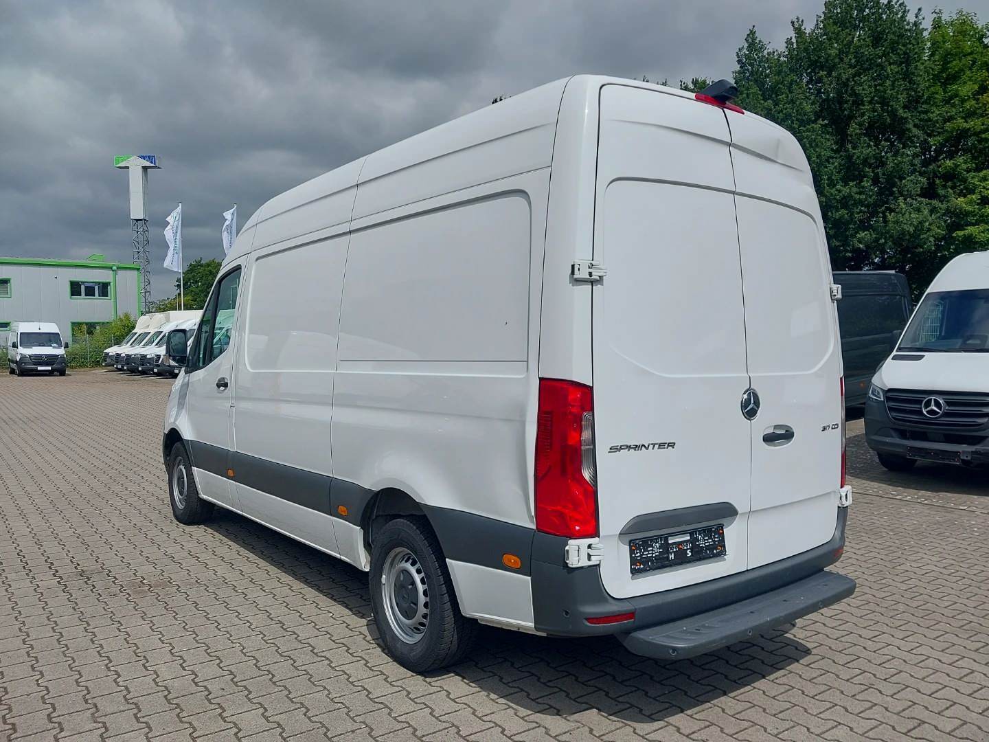 Mercedes-Benz Sprinter 317 CDI MR Automatik Klima MBUX photo