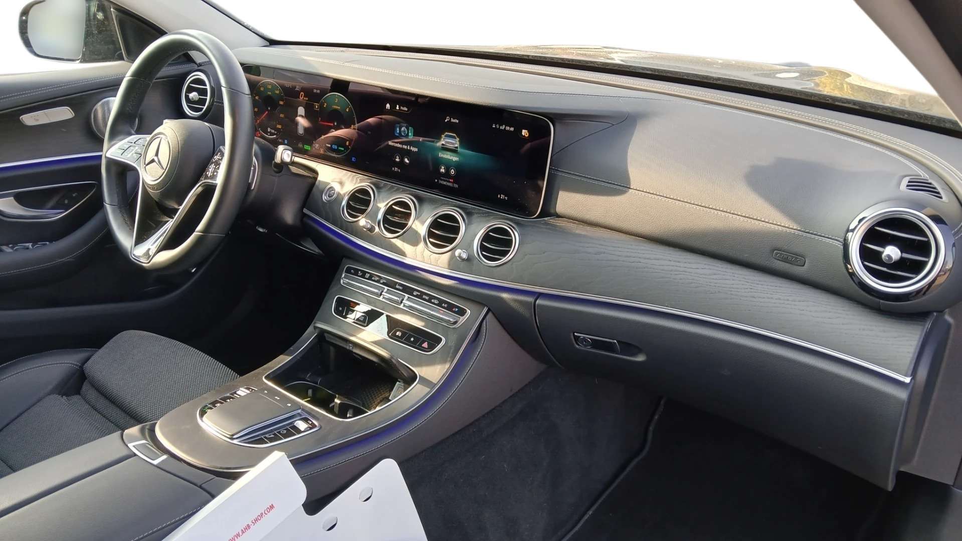 Mercedes-Benz E 220 d T Automatik Avantgarde photo