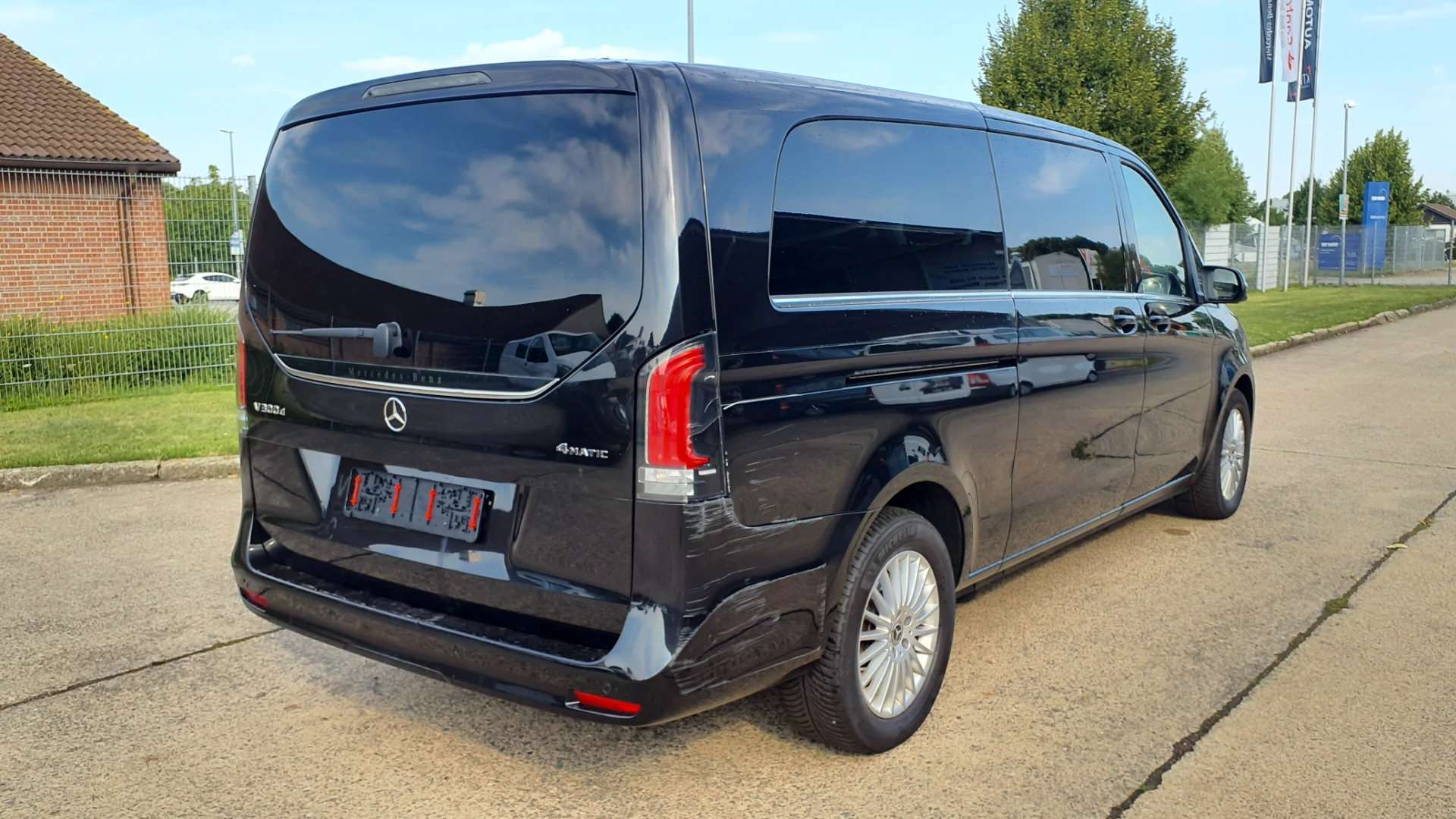 Mercedes-Benz V 300 d extralang 4Matic Automatik Avantgarde photo