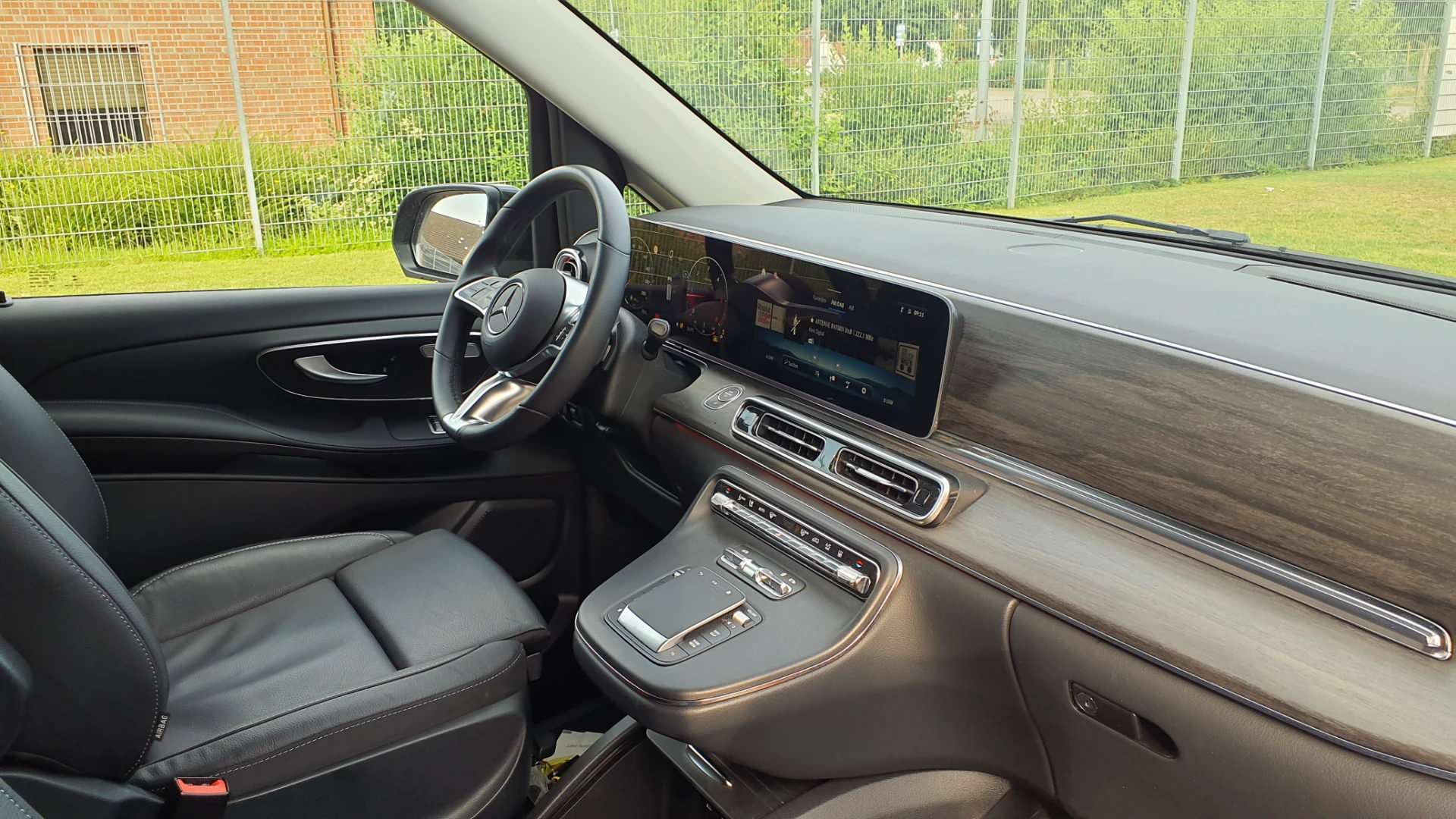 Mercedes-Benz V 300 d extralang 4Matic Automatik Avantgarde photo