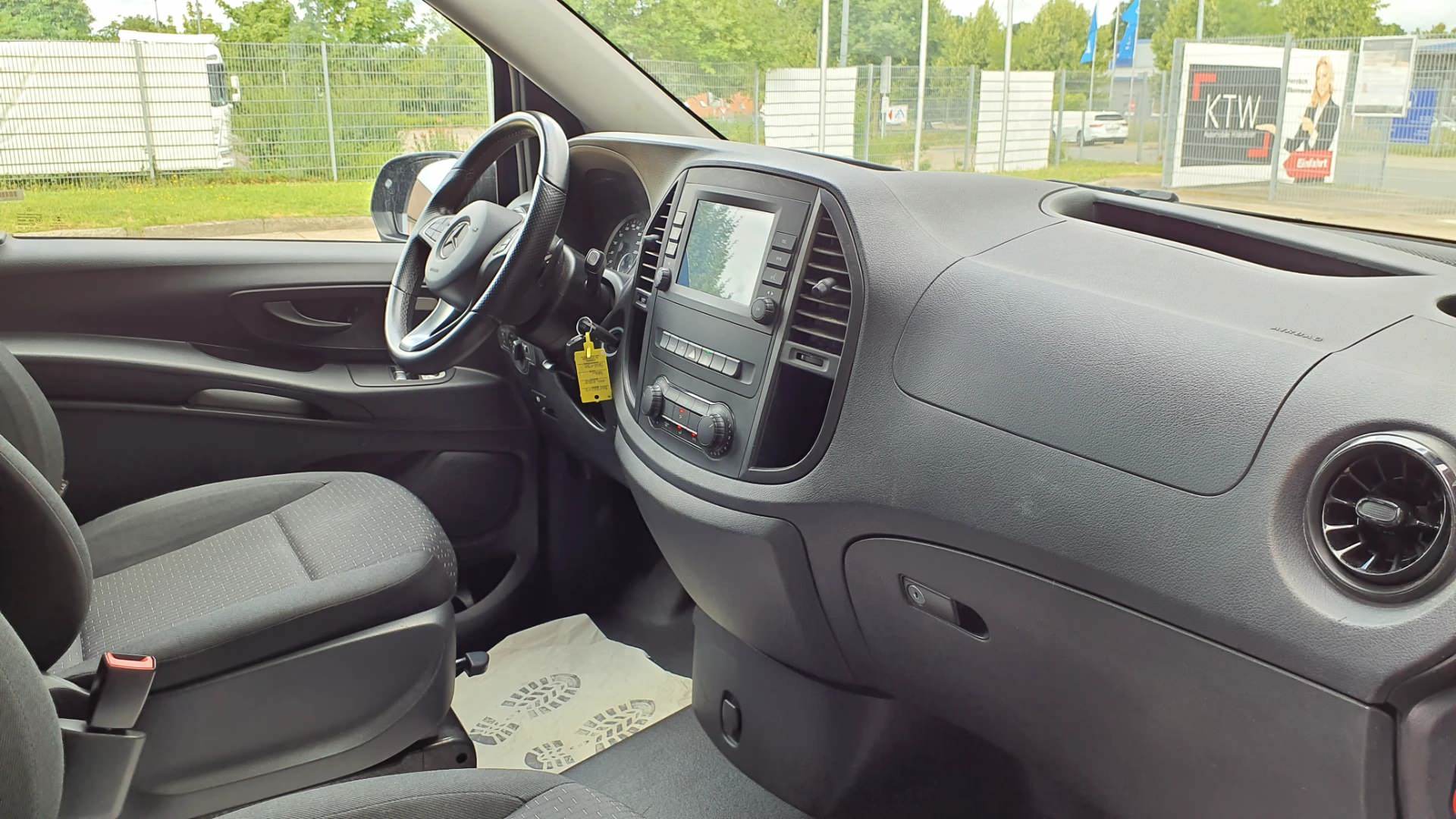 Mercedes-Benz Vito Tourer 114 CDI extralang RWD Automatik Pro photo