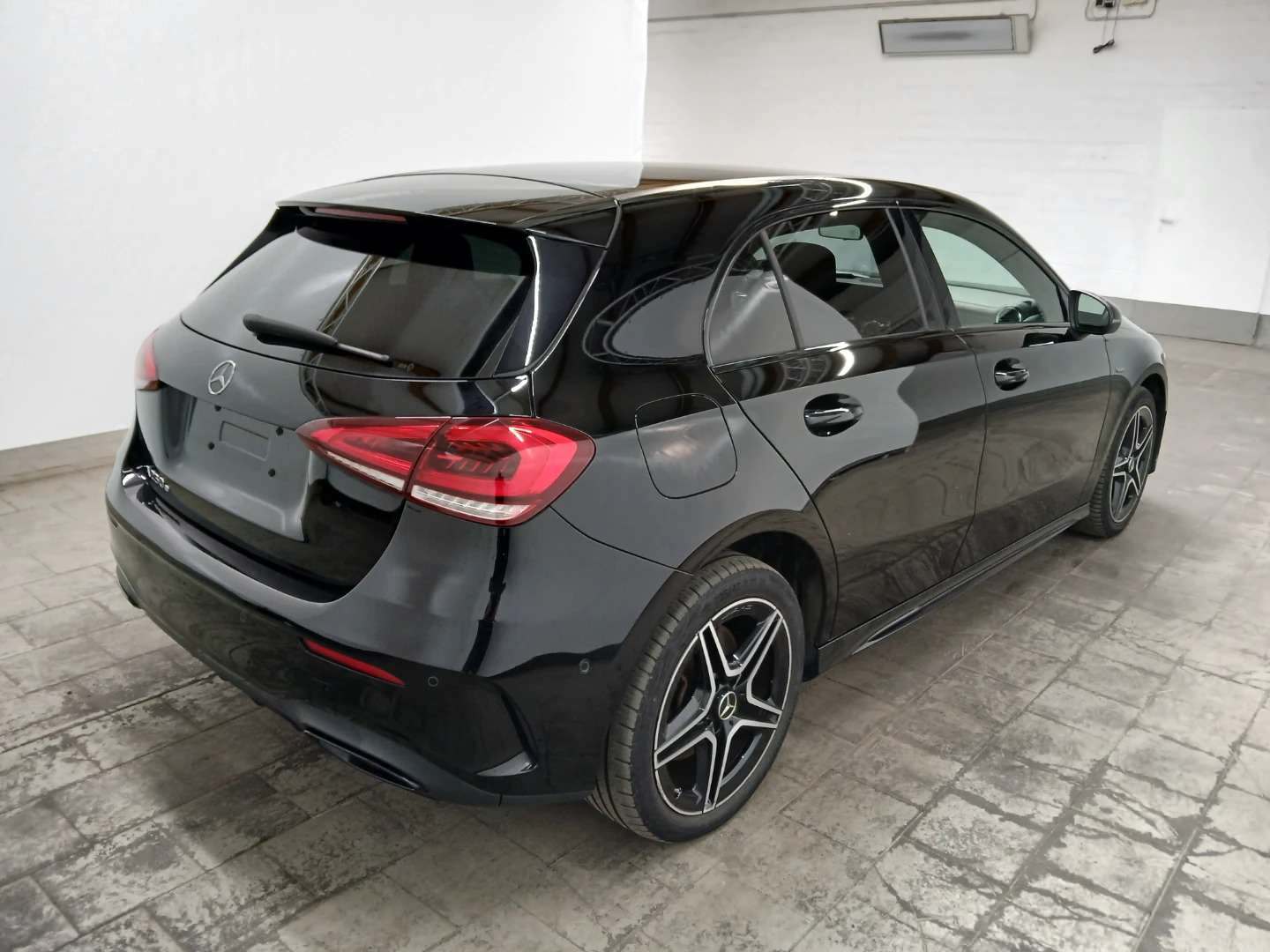 Mercedes-Benz A 250 e 8G-DCT AMG Line/Edition 2020 photo