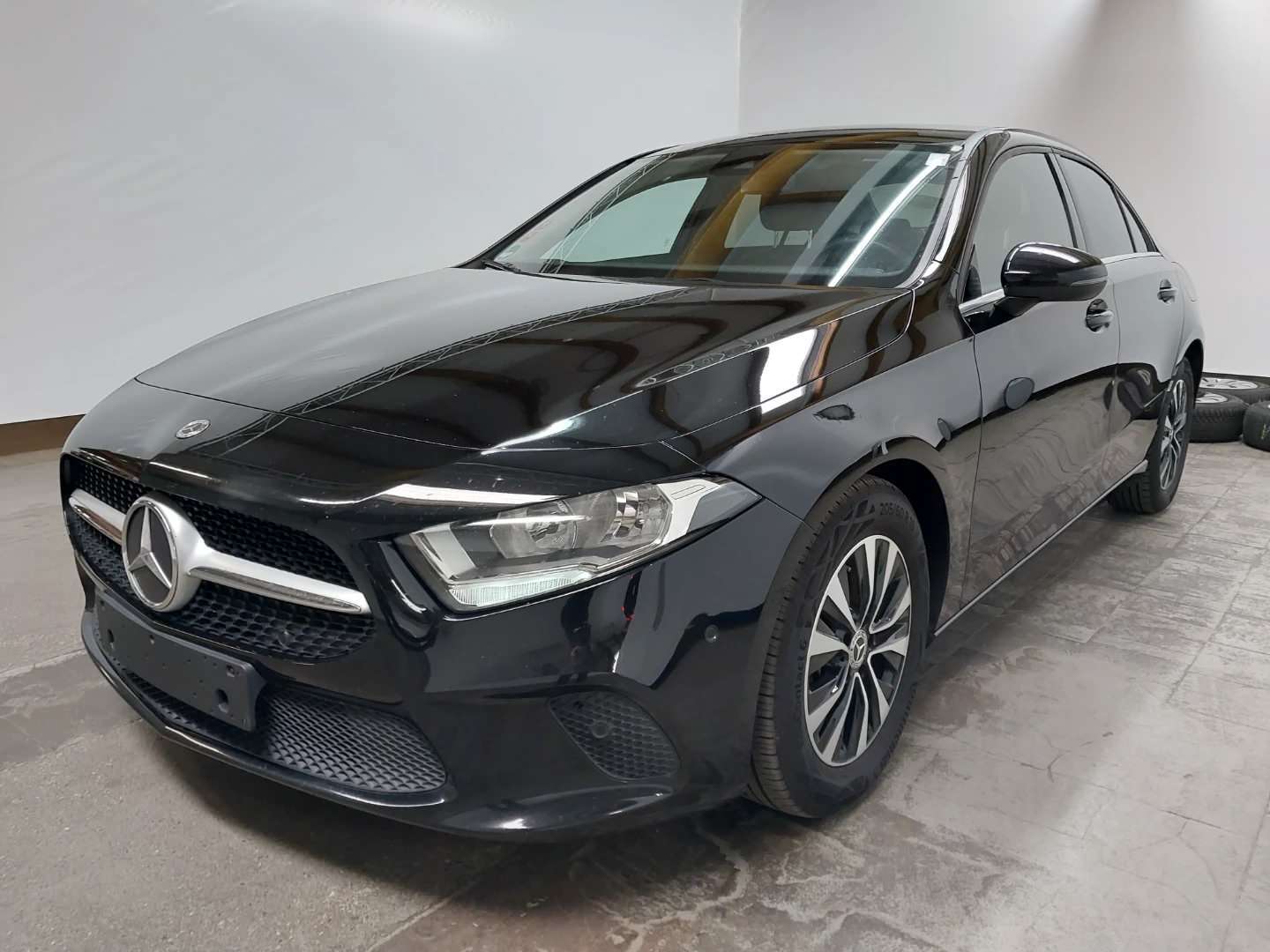 Mercedes-Benz A 180 d 8G-DCT Style