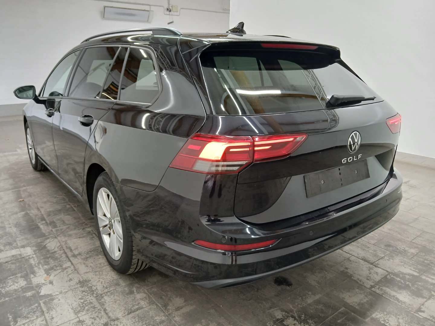 VW Golf Variant 2,0 TDI DSG Life photo