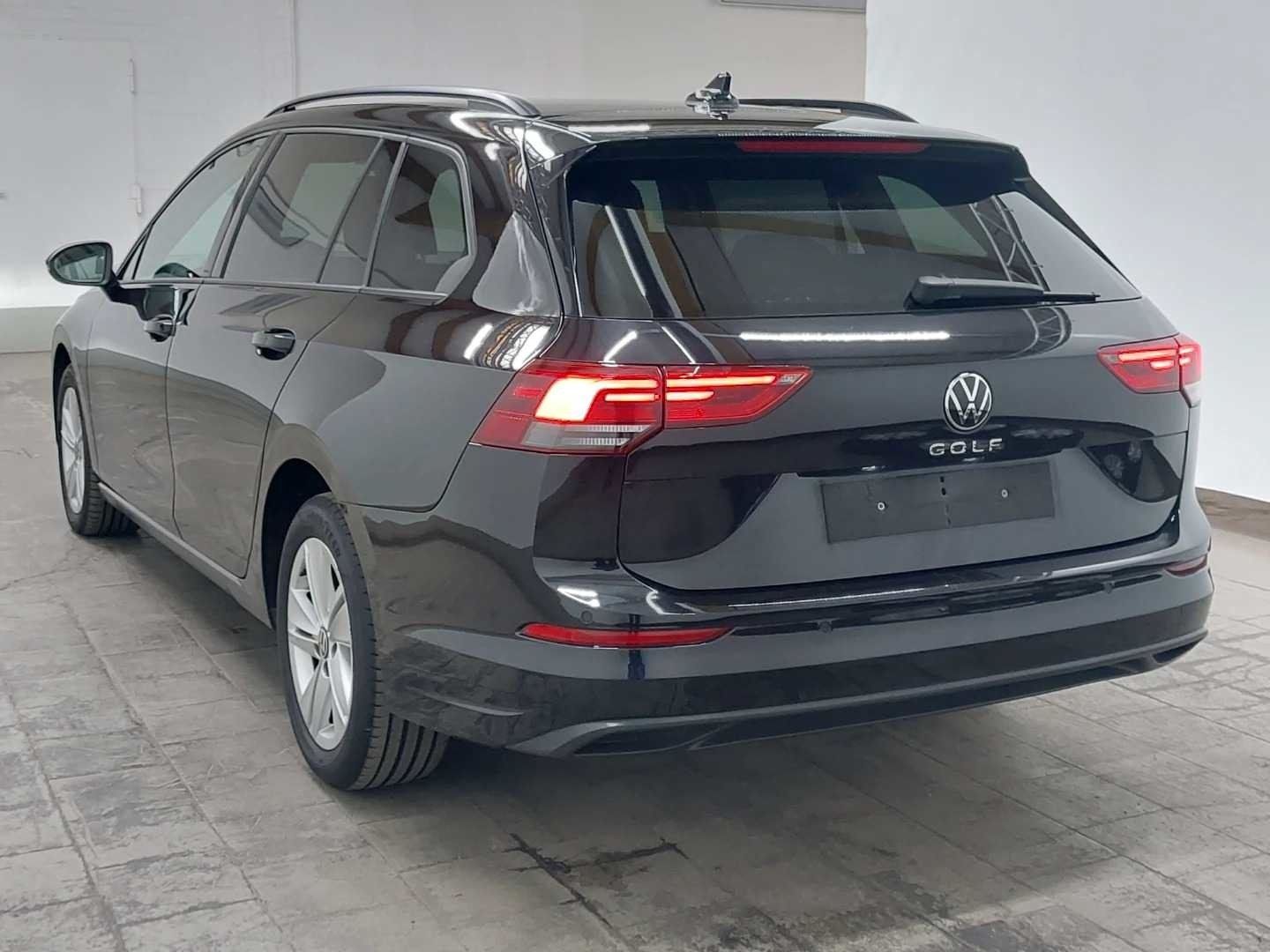 VW Golf Variant 2,0 TDI DSG Life photo