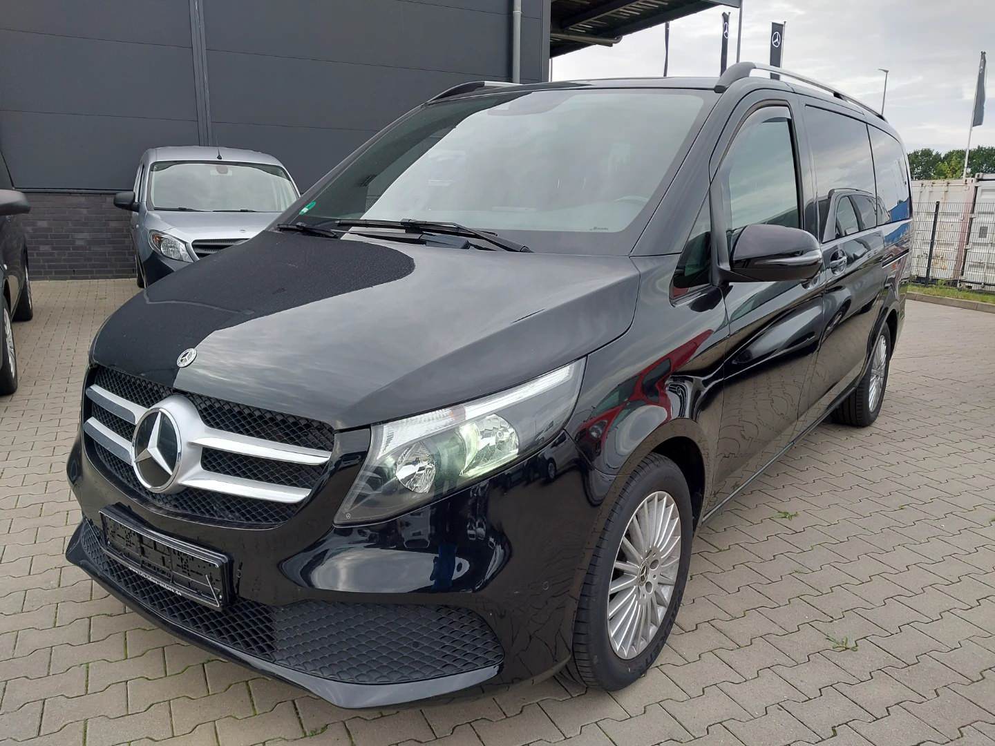 Mercedes-Benz V 250 d Lang 9G-Tronic Edition