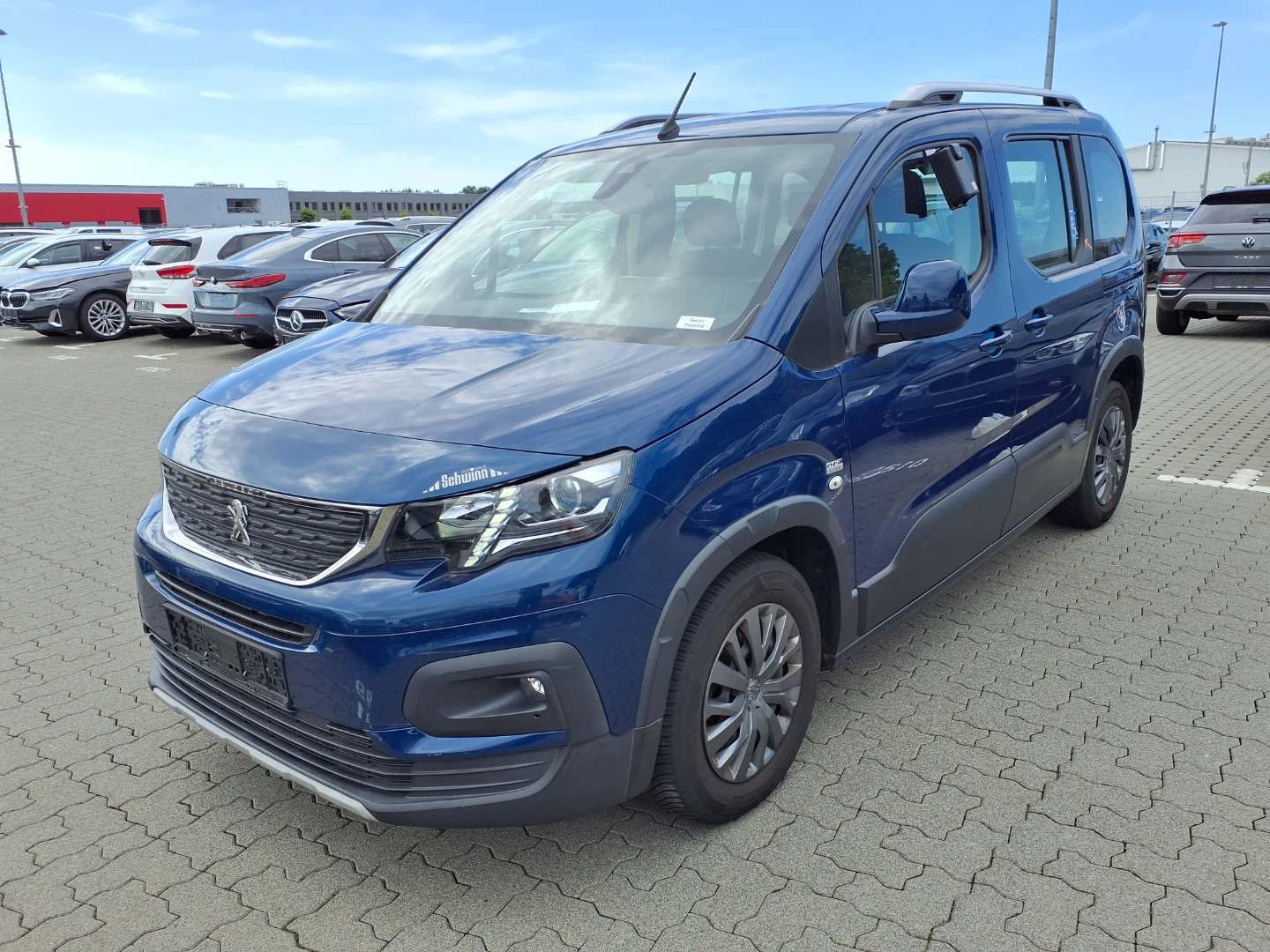 Peugeot Rifter 1,5 BlueHDi EAT8 Behindertenumbau Allure