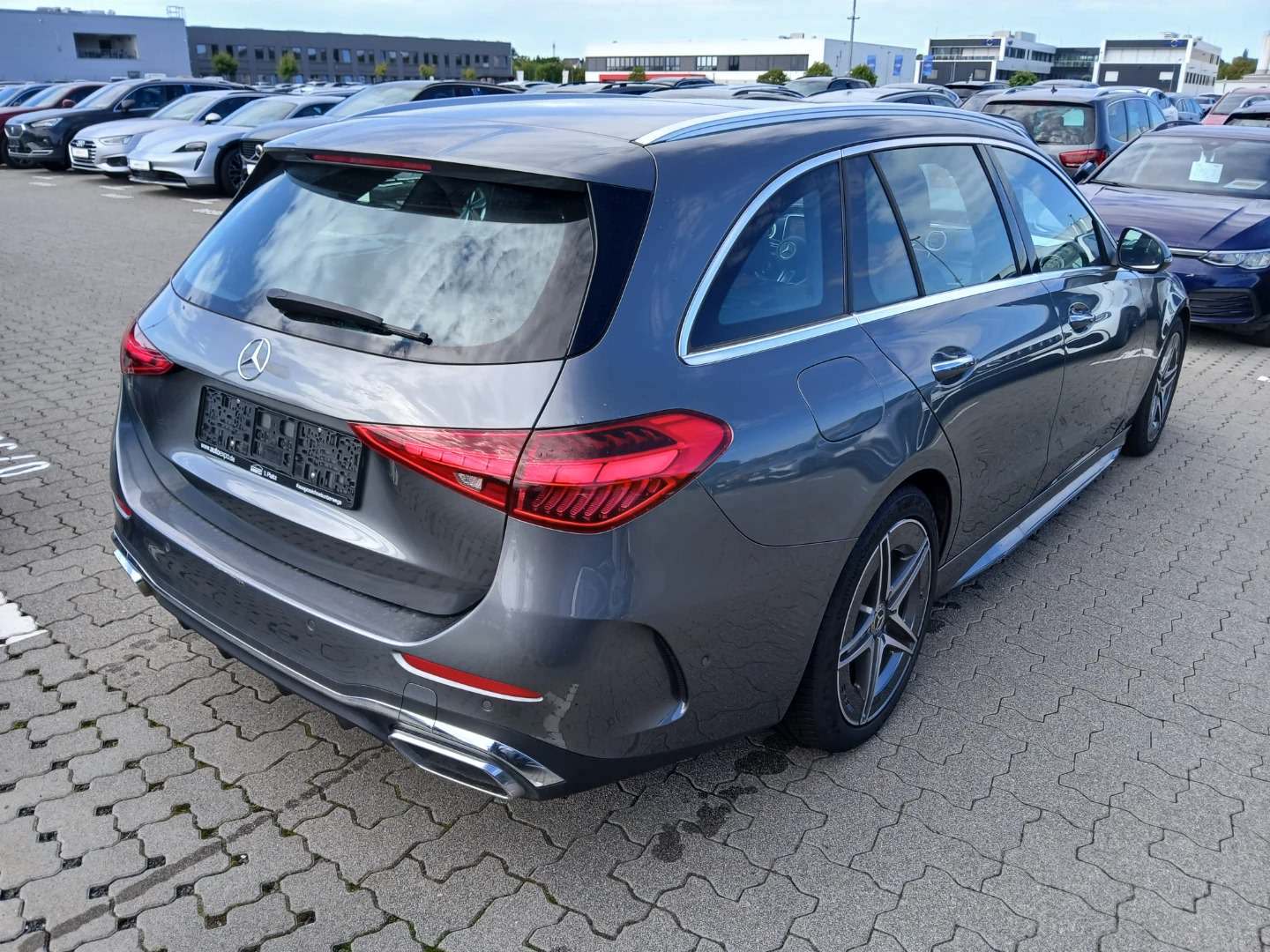 Mercedes-Benz C 220 d T 9G-Tronic AMG Line photo