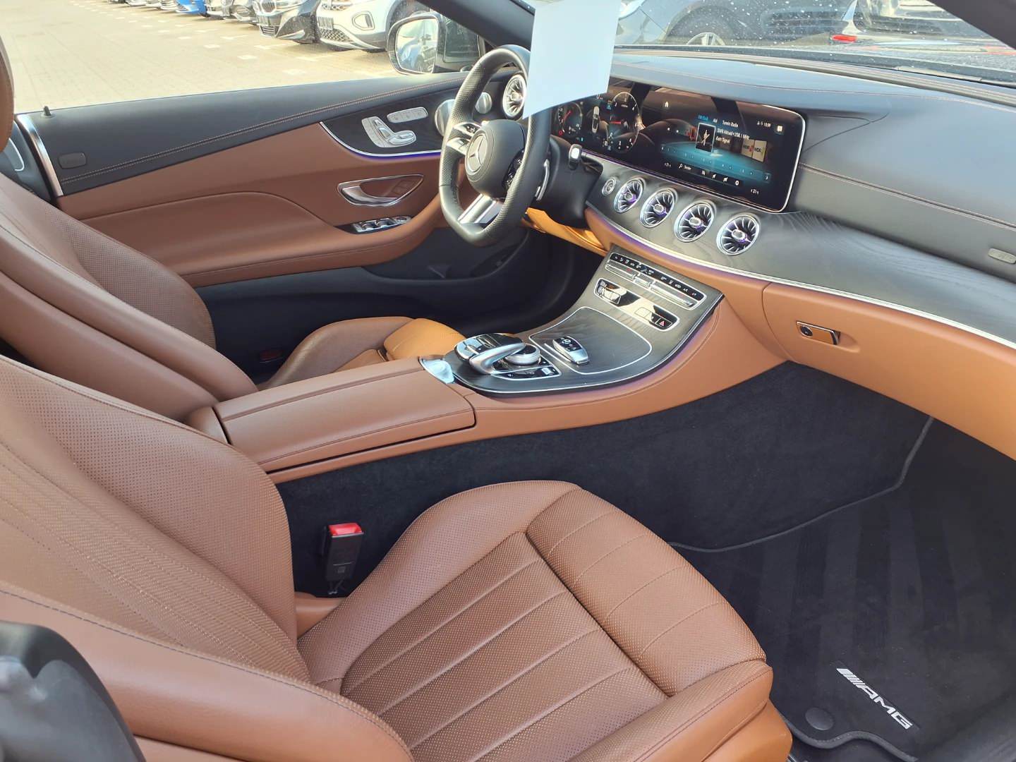 Mercedes-Benz E 220 d Cabriolet 9G-Tronic AMG Line photo
