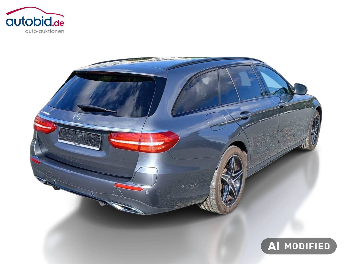 Mercedes-Benz E 300 de T 9G-Tronic AMG Line photo