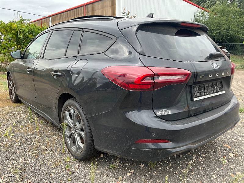 Ford Focus Turnier Mild-Hybrid 1,0 EcoBoost DKG ST-Line photo