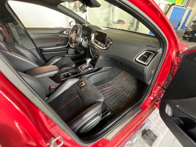 Kia ProCeed GT 1,6 TGDI DCT photo