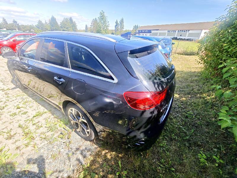 Kia Ceed Sportswagon 1,5 T-GDI DCT Spirit photo