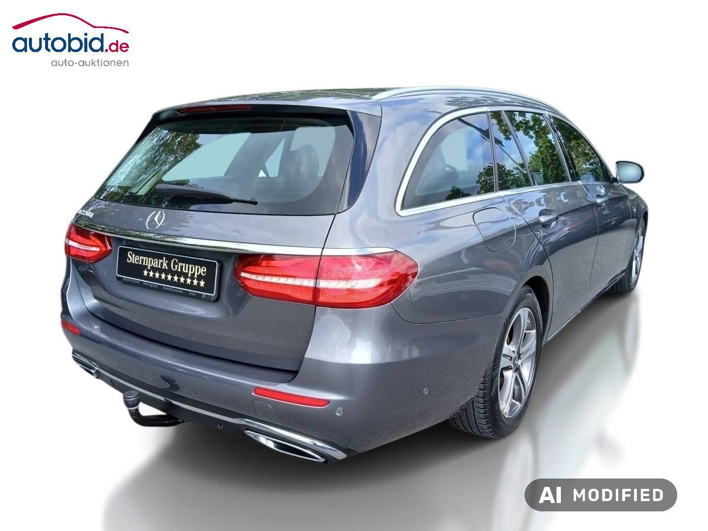 Mercedes-Benz E 220 d T 9G-TRONIC Avantgarde photo
