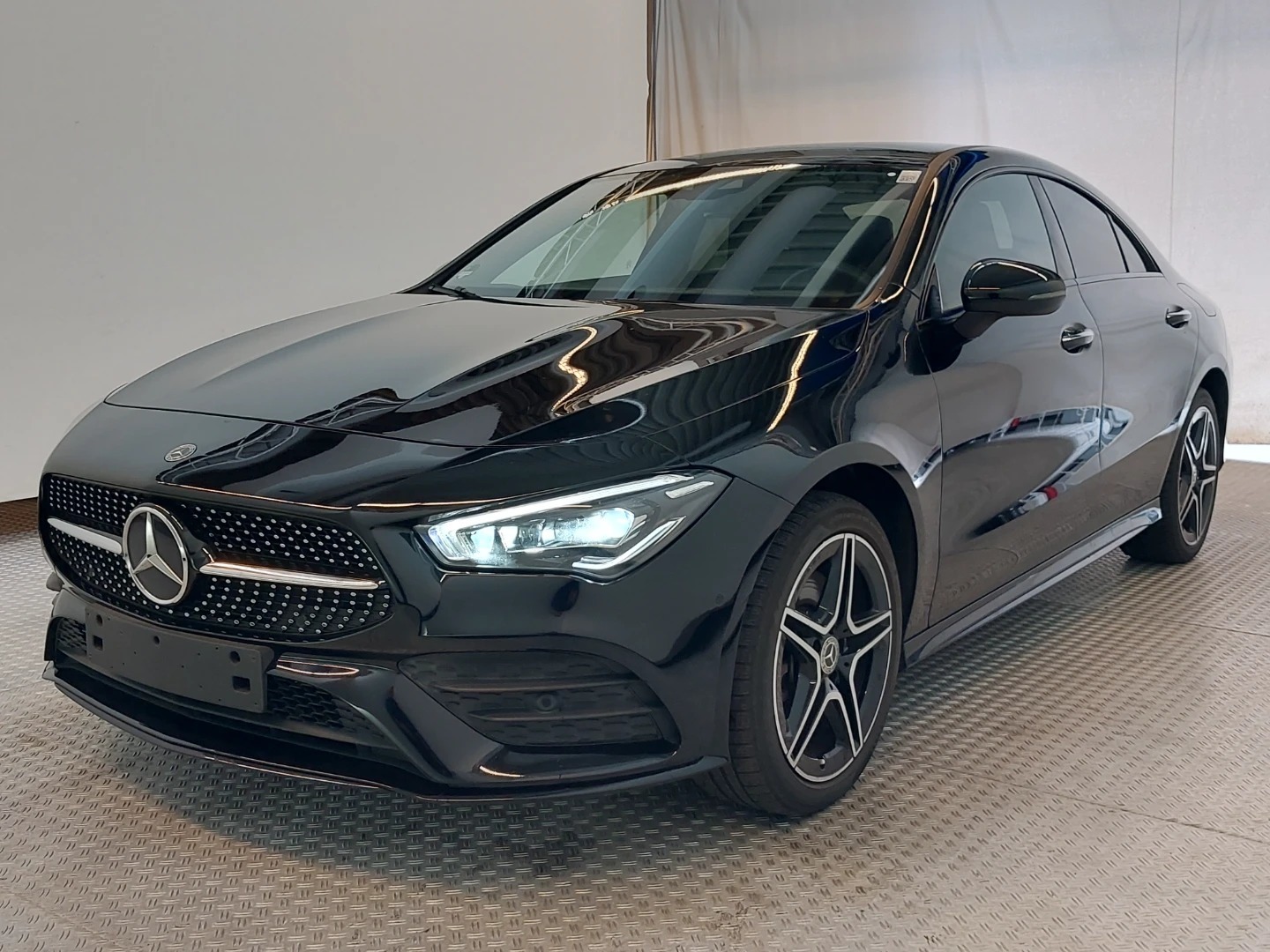 Mercedes-Benz CLA 250 e 8G-DCT AMG Line