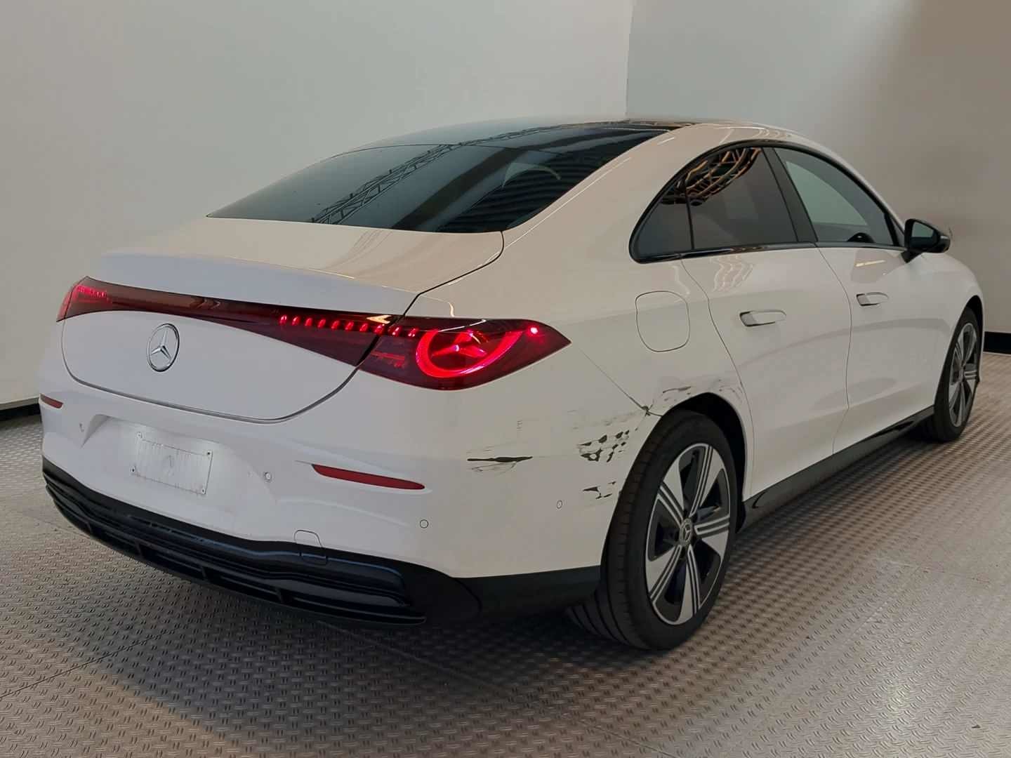 Mercedes-Benz CLA 250+ EQ photo