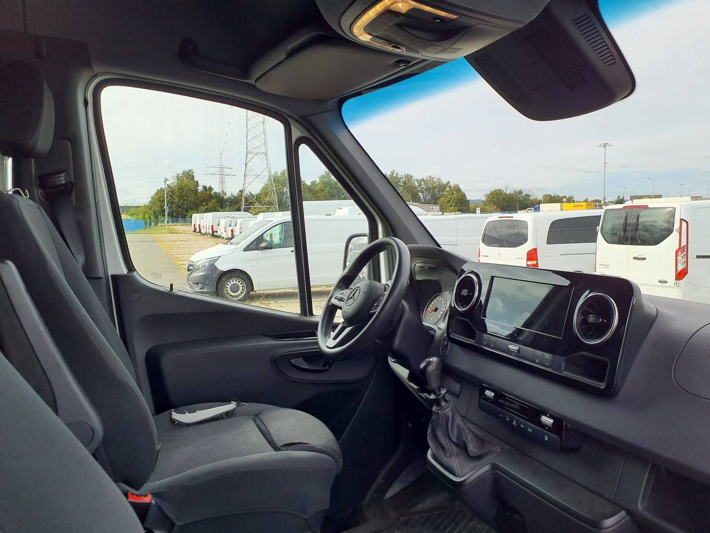 Mercedes-Benz Sprinter Doka Kasten 315 CDI MR photo