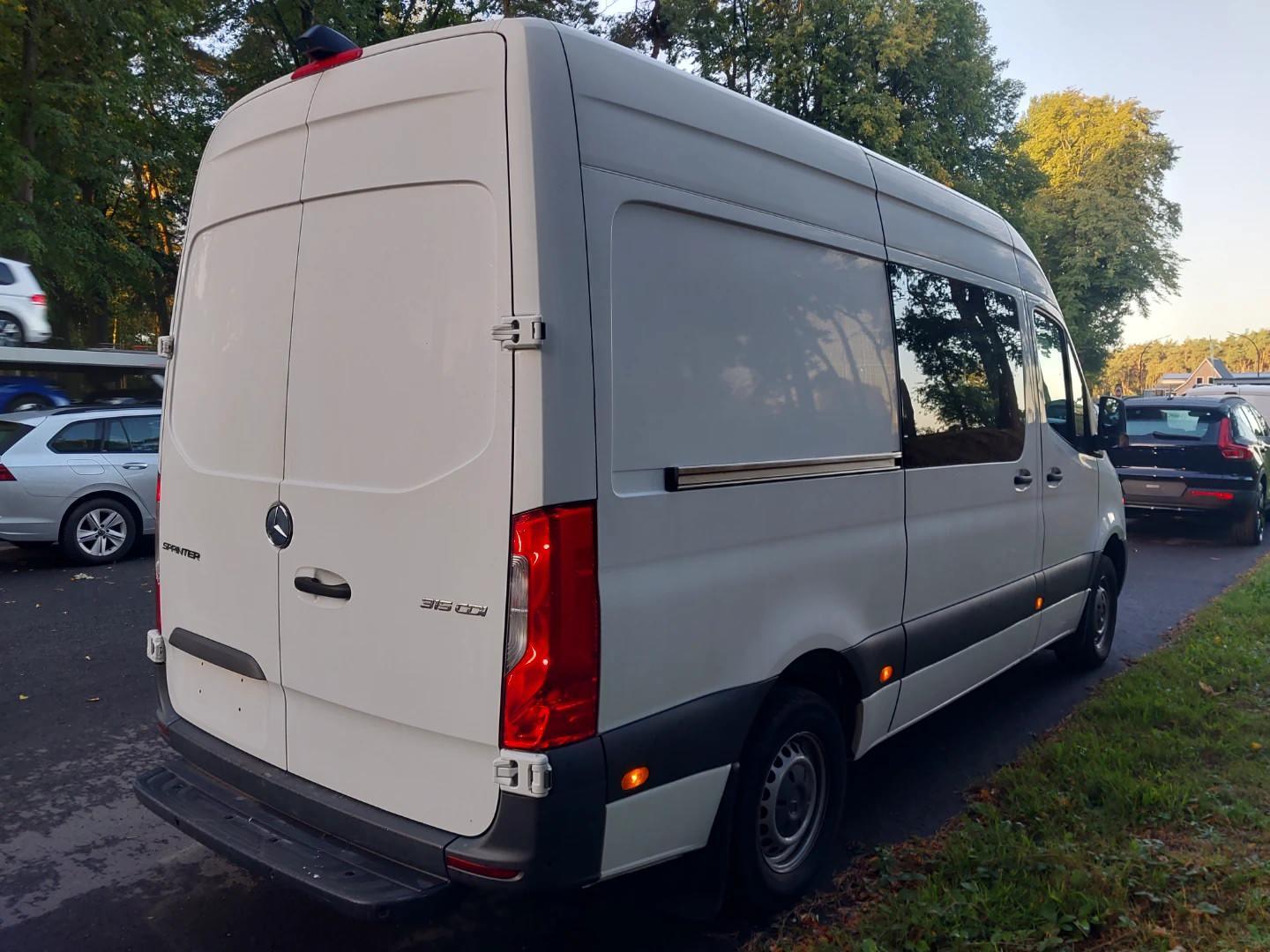 Mercedes-Benz Sprinter Doka Kasten 315 CDI MR photo