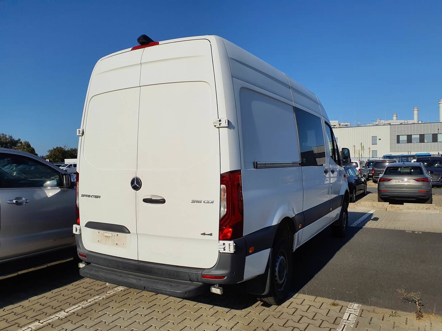 Mercedes-Benz Sprinter Doka Kasten 316 CDI MR 4x4 GTronic photo
