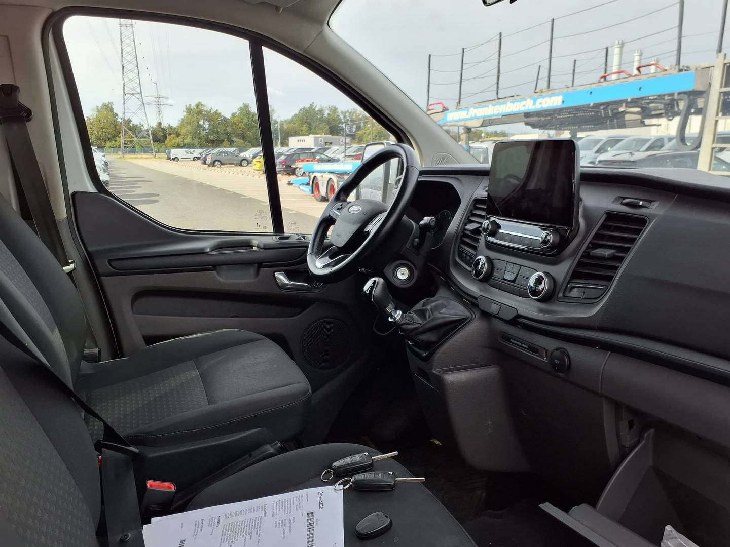 Ford Transit Custom 320 Kombi L2 2,0 EcoBlue Trend photo