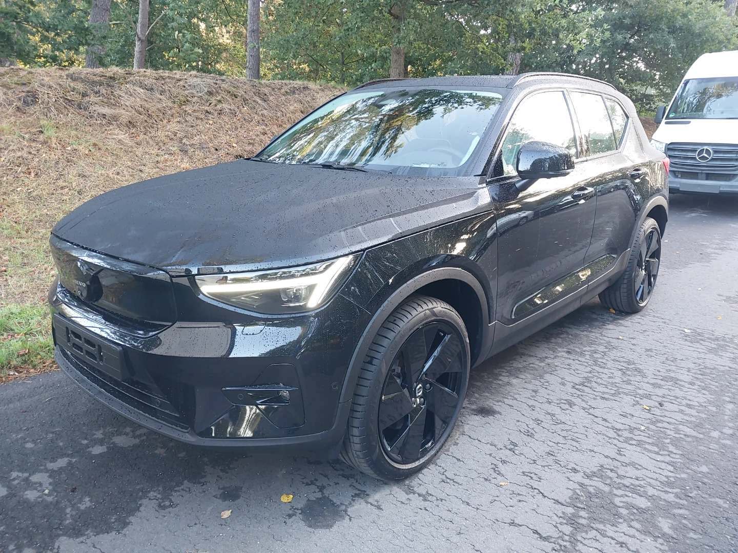Volvo EX40 Twin Motor Ultra Black Edition
