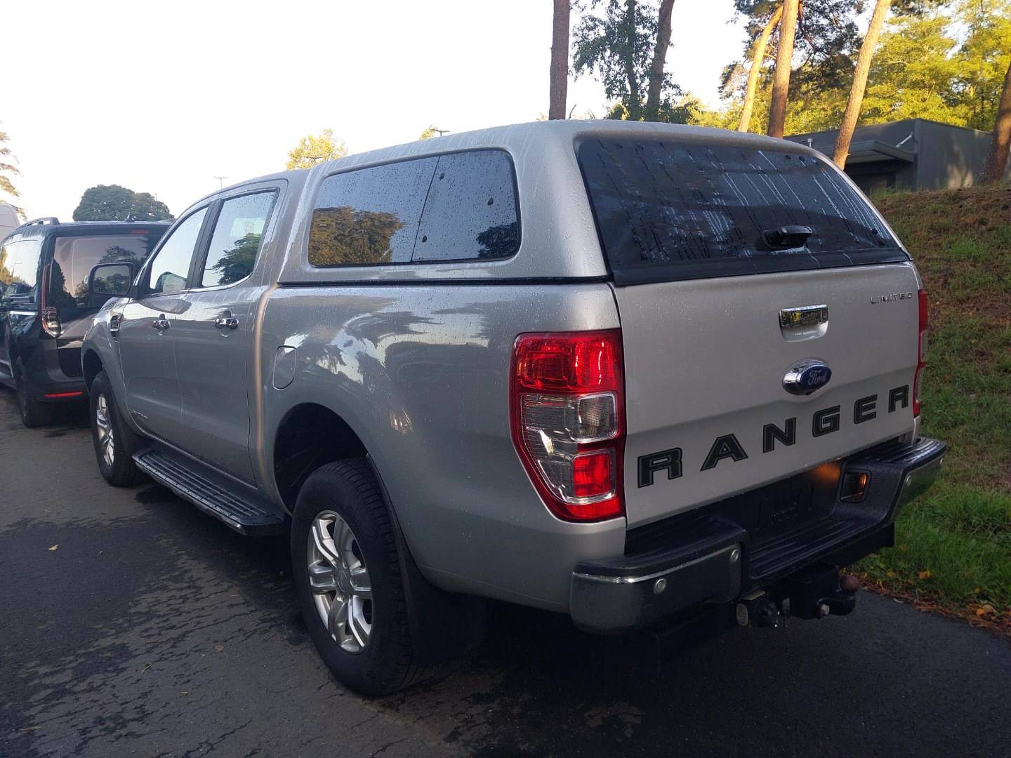 Ford Ranger DoubleCab 2,0 TDCi AWD Automatik Limited photo