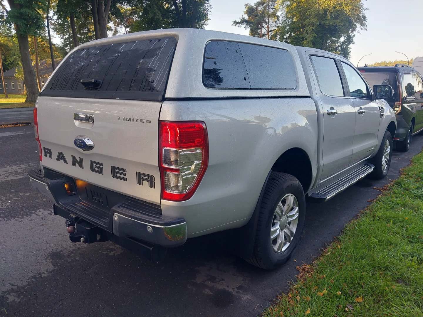 Ford Ranger DoubleCab 2,0 TDCi AWD Automatik Limited photo