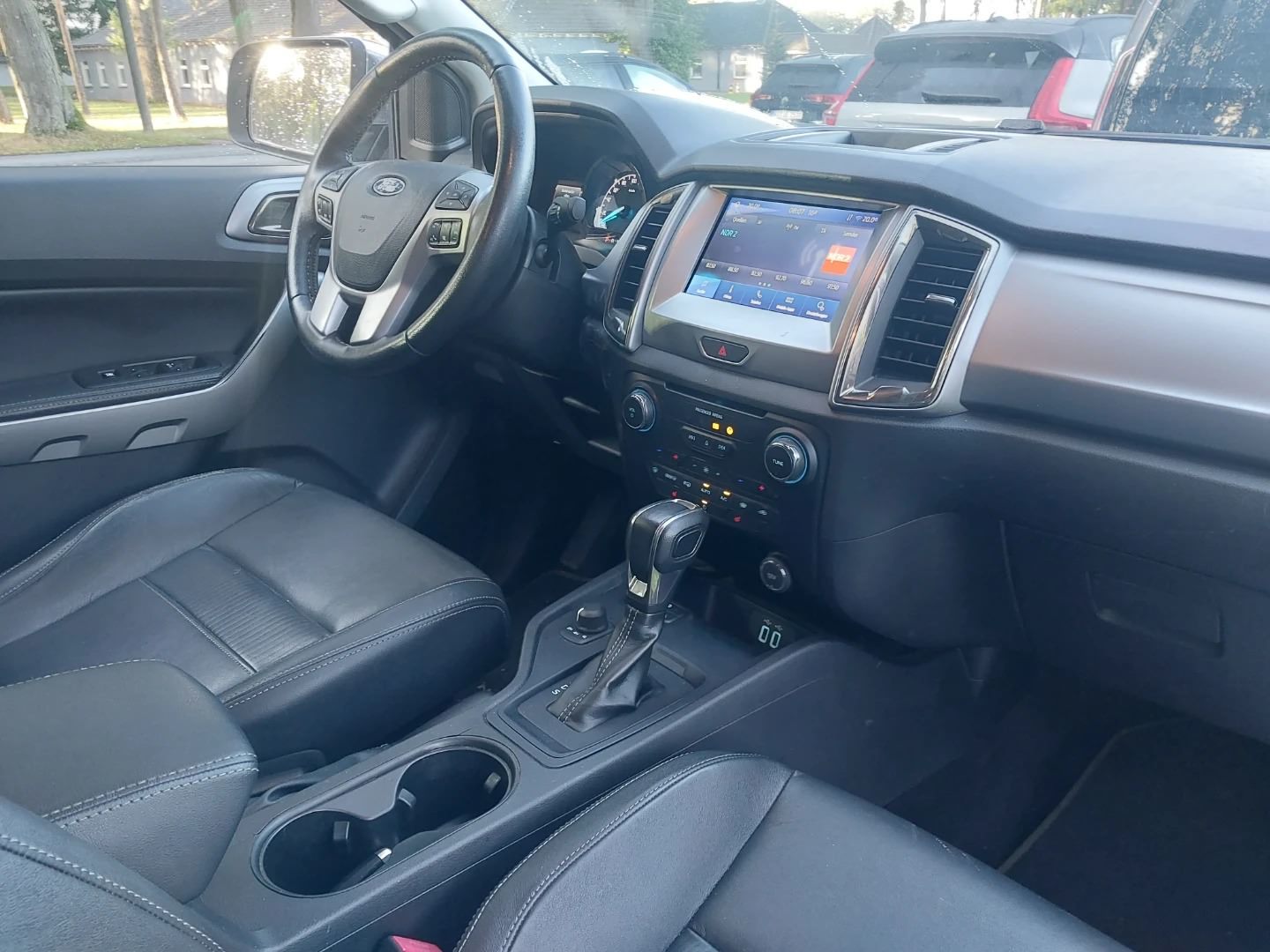 Ford Ranger DoubleCab 2,0 TDCi AWD Automatik Limited photo