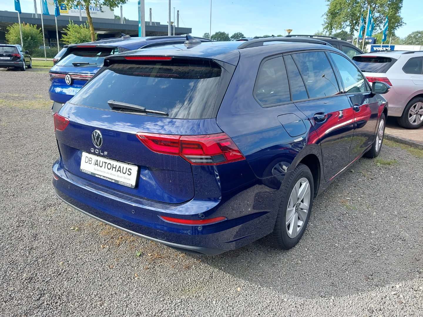 VW Golf Variant 1,0 TSI Life photo