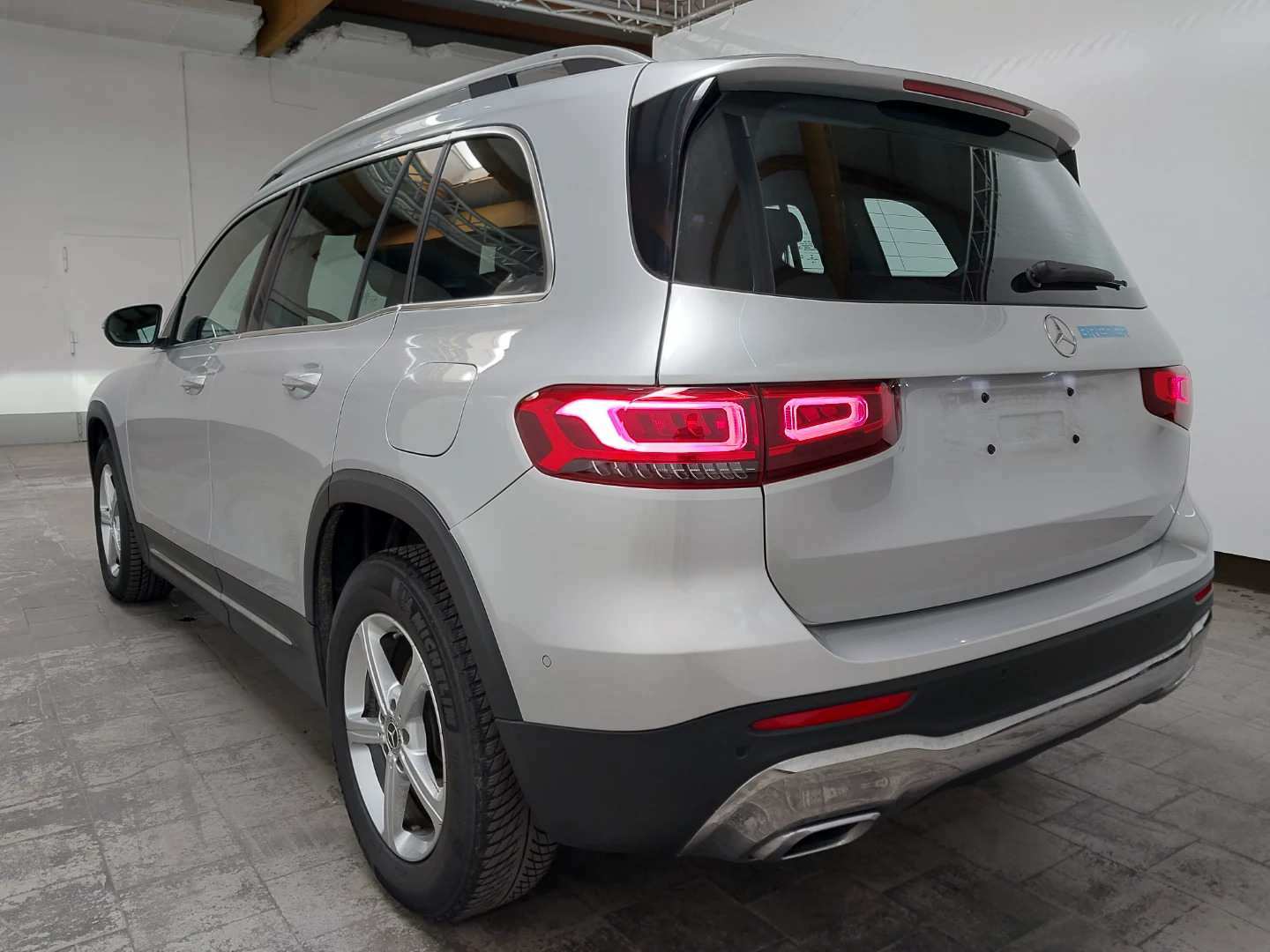 Mercedes-Benz GLB 200 d 8G-DCT Progressive photo