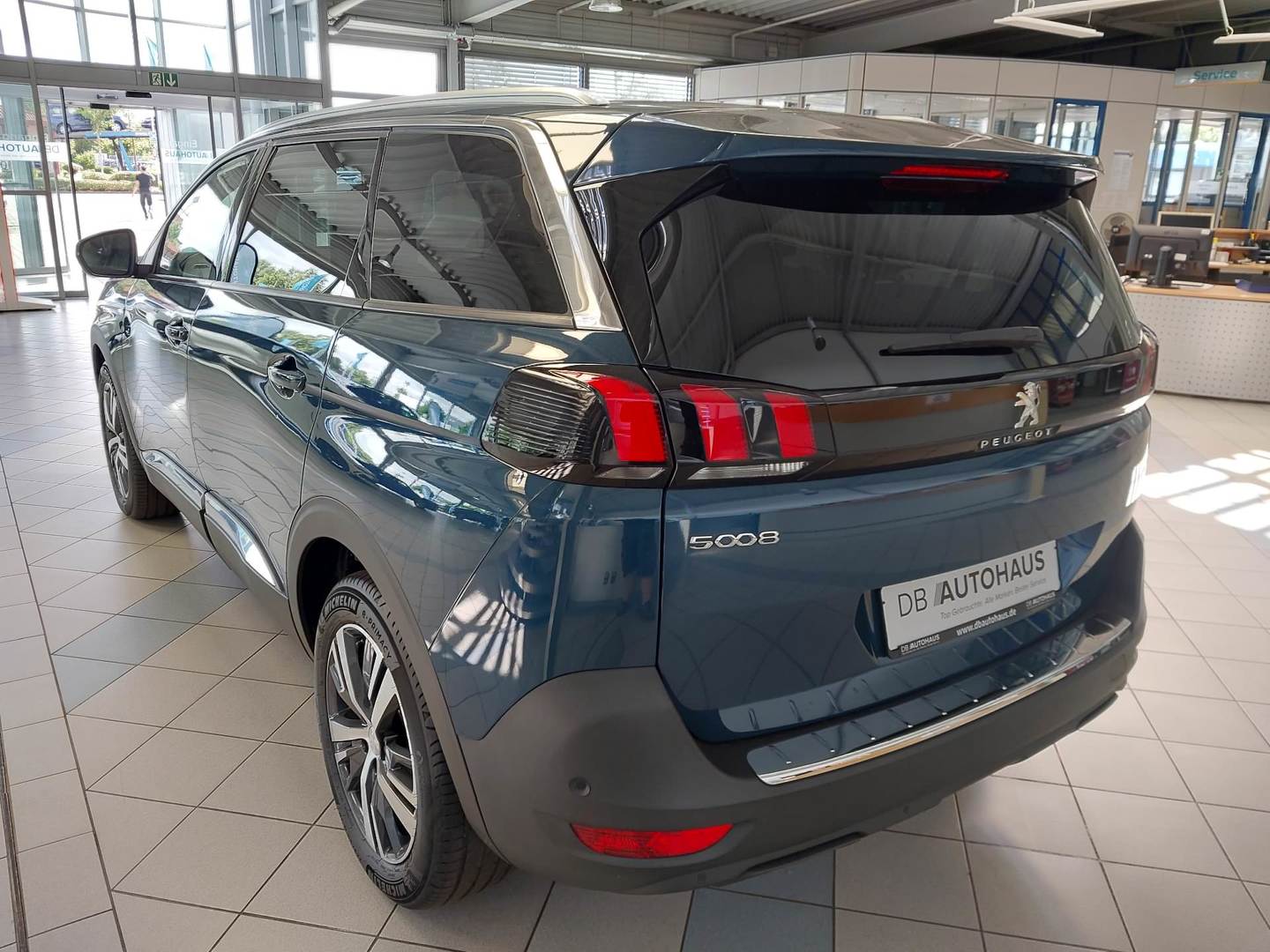 Peugeot 5008 1,5 BlueHDi Automatik Allure photo