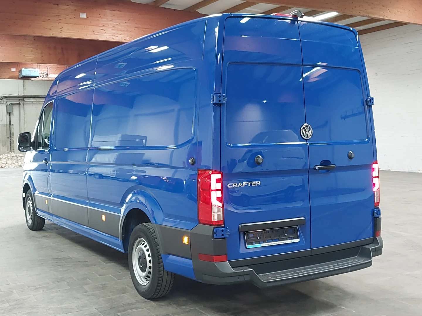 VW Crafter 35 Hochraumkasten LR 2,0 TDI lang photo