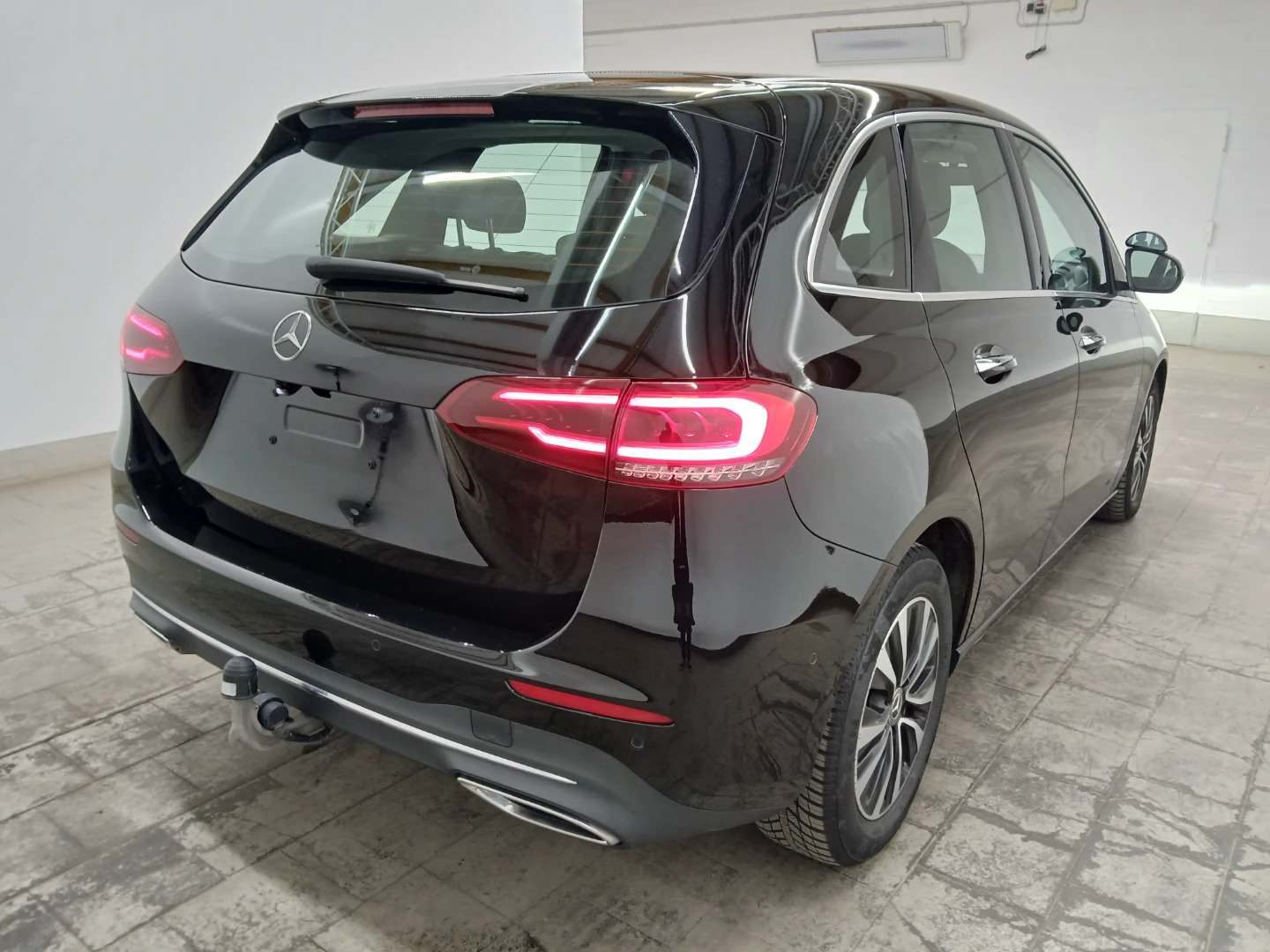 Mercedes-Benz B 180 d Progressive photo