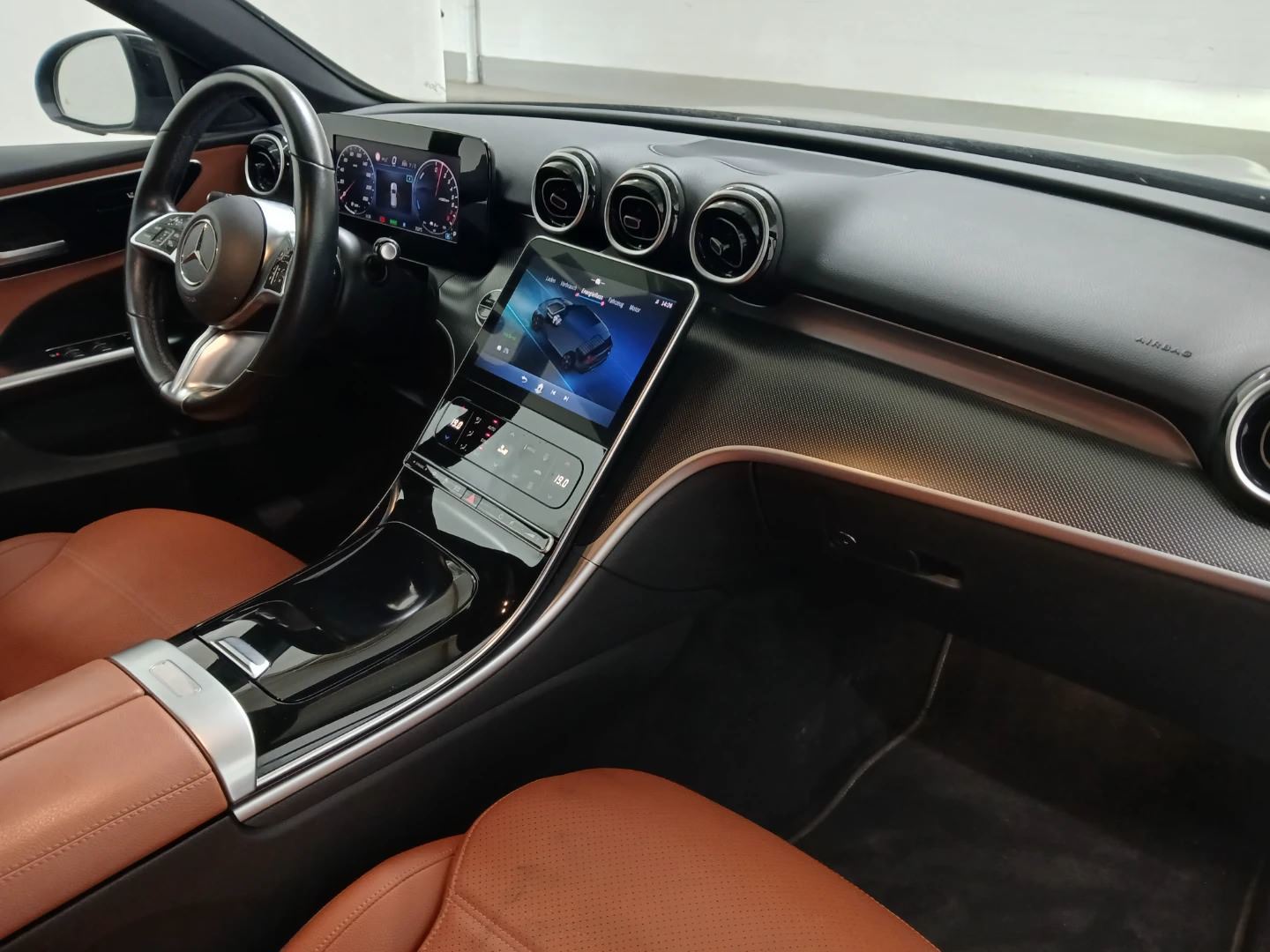 Mercedes-Benz C 300 e T 9G-TRONIC Avantgarde photo