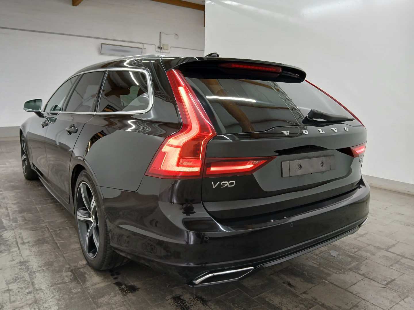 Volvo V90 Automatik R Design photo