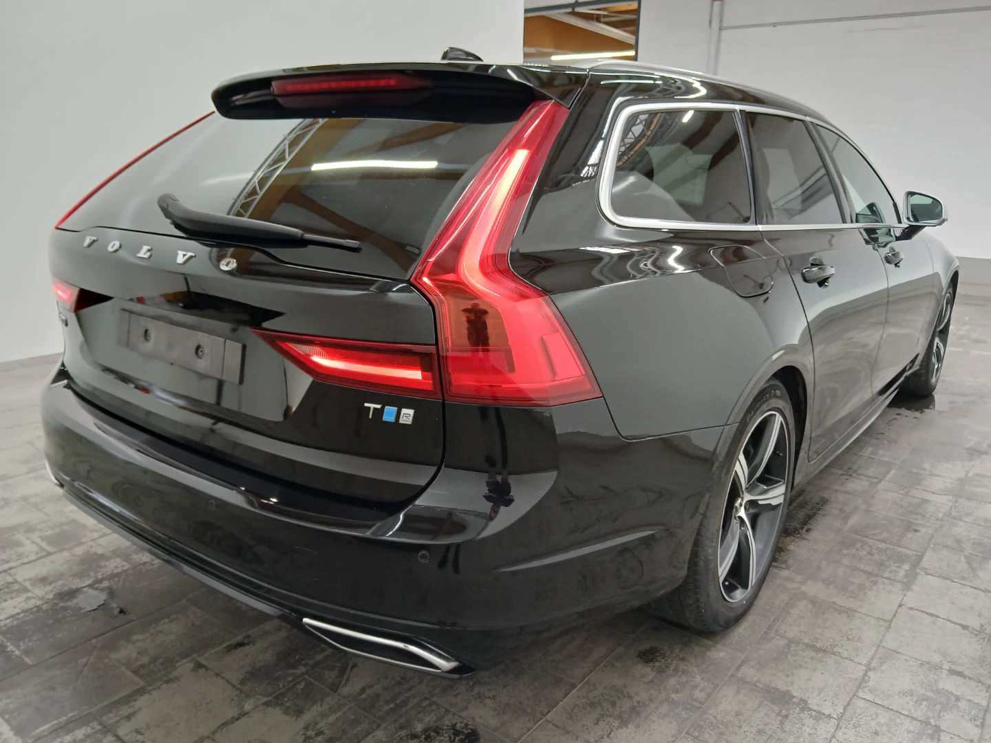 Volvo V90 Automatik R Design photo