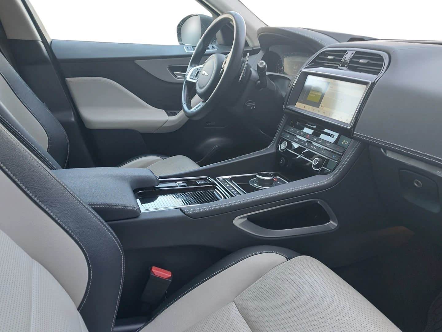 Jaguar F-PACE 30d AWD Quickshift R-Sport photo