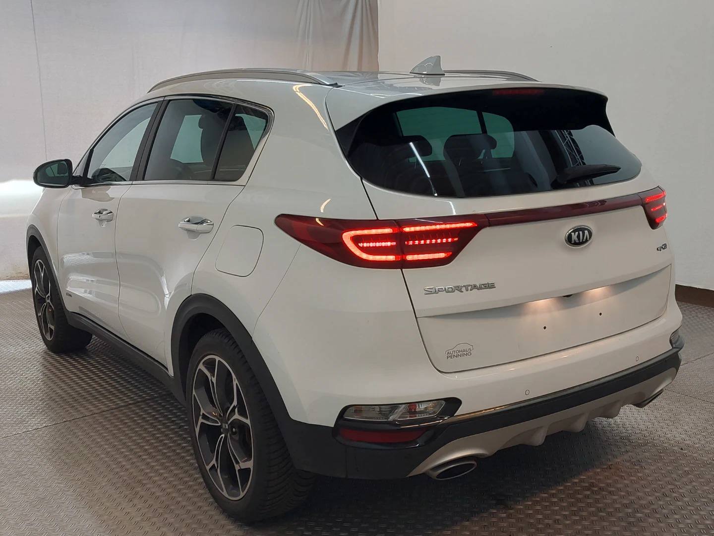 Kia Sportage 1,6 TGDI 4WD 7G-DCT GT-Line photo