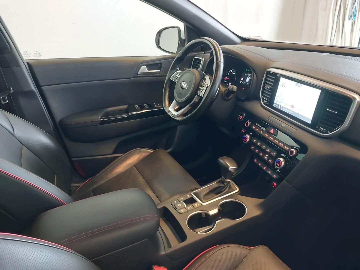 Kia Sportage 1,6 TGDI 4WD 7G-DCT GT-Line photo