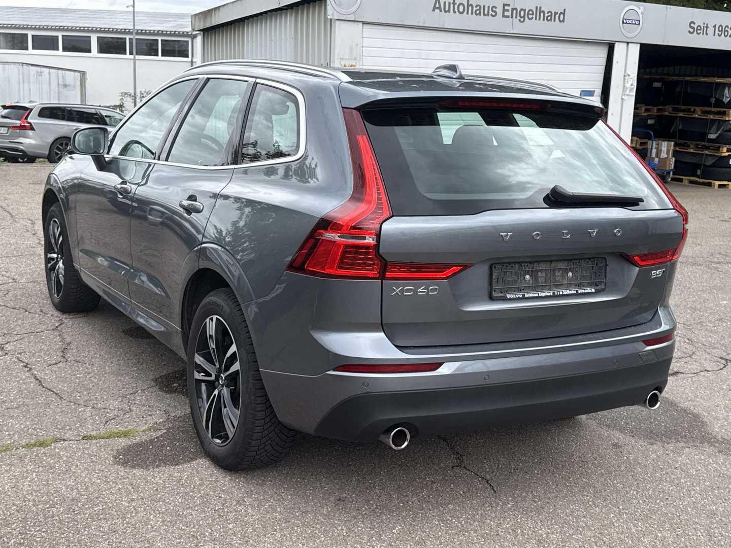 Volvo XC60 B5 AWD Geartronic Momentum Pro photo