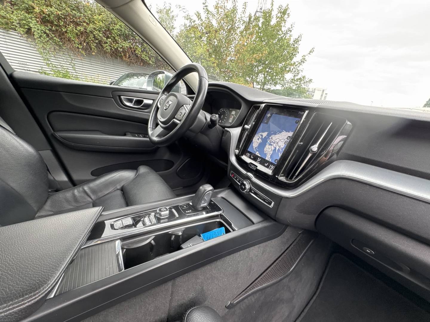 Volvo XC60 B5 AWD Geartronic Momentum Pro photo