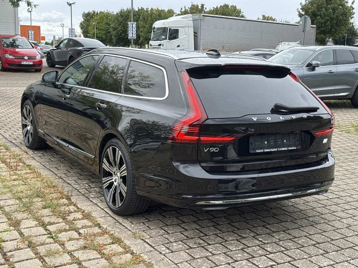 Volvo V90 T6 Recharge AWD Geartronic Core photo