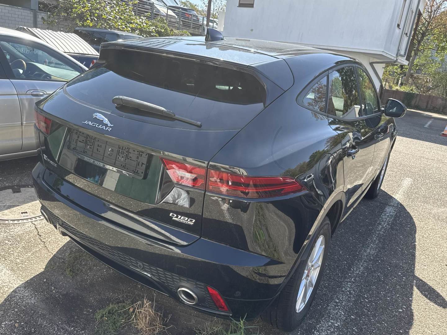 Jaguar E-Pace D180 AWD Automatik R-Dynamic S photo