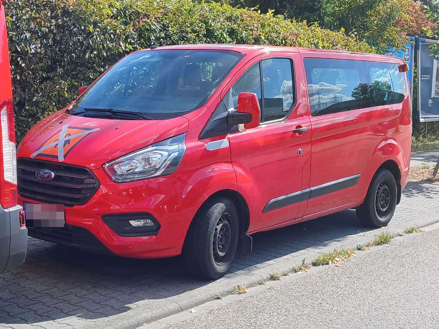 Ford Transit Custom Kombi 320 L1 2,0 TDCI Trend