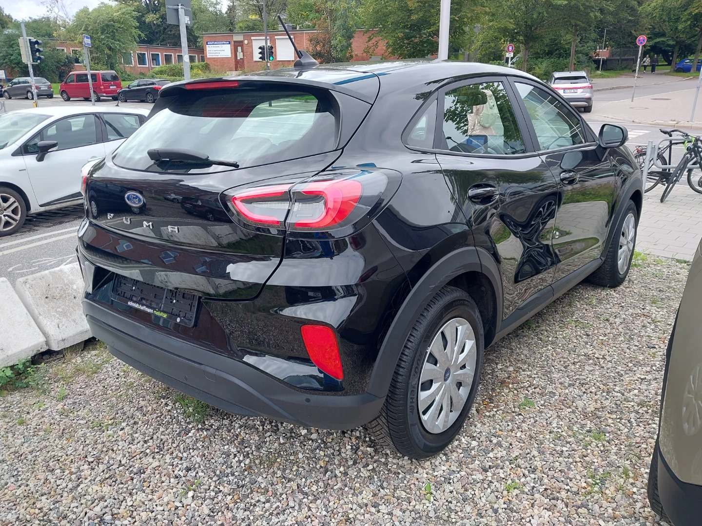 Ford Puma 1,0 EcoBoost Cool & Connect photo