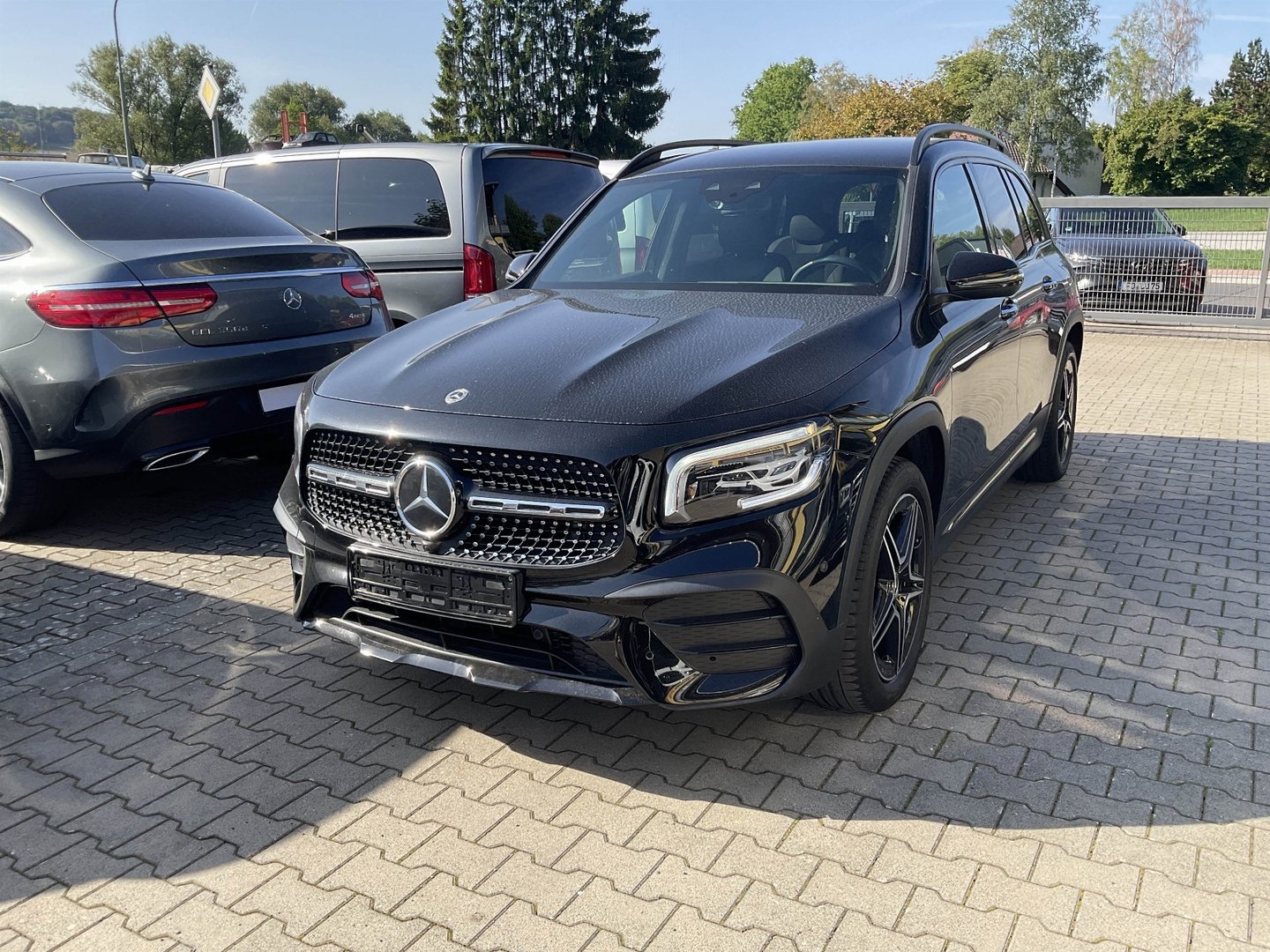 Mercedes-Benz GLB 250 DCT AMG Line