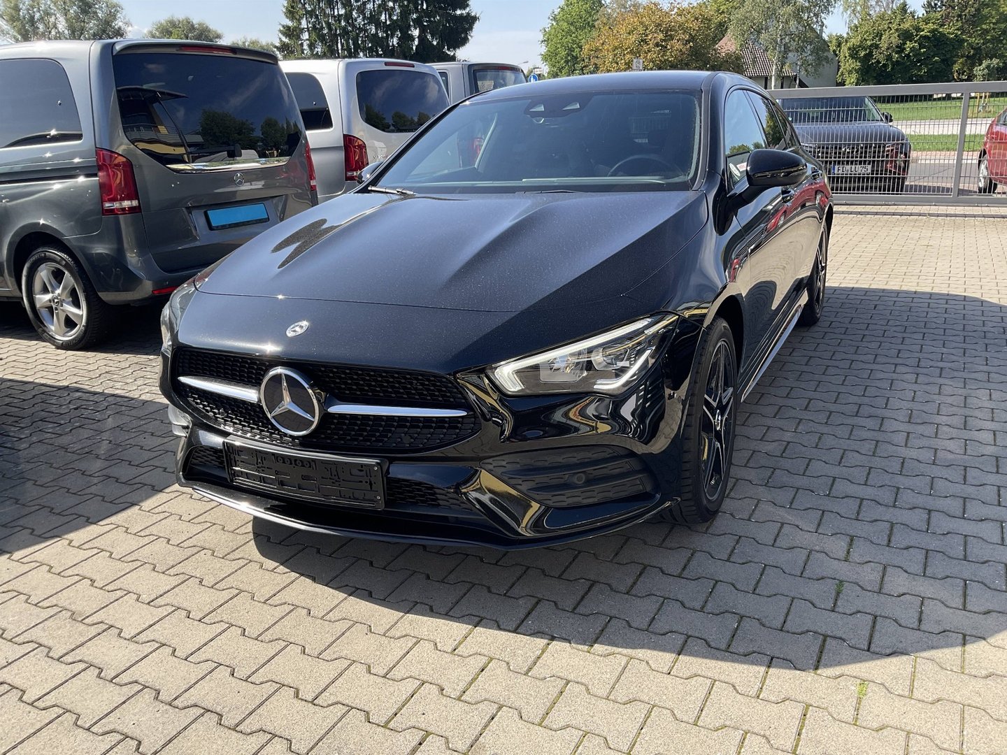Mercedes-Benz CLA 250e Shooting Brake DCT AMG Line